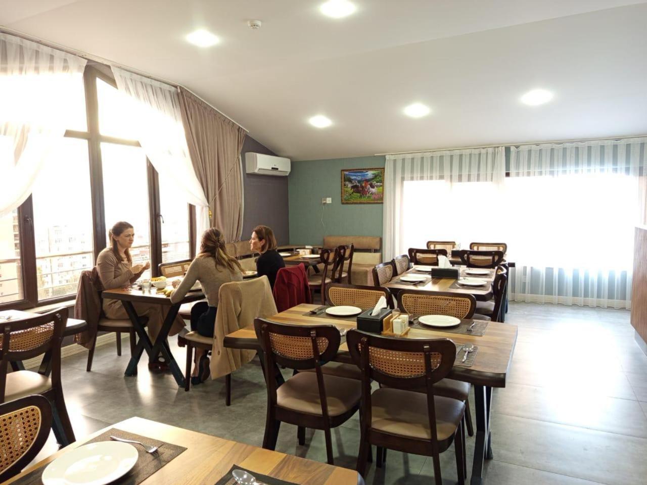 באקו Royal Meridien Hotel מראה חיצוני תמונה