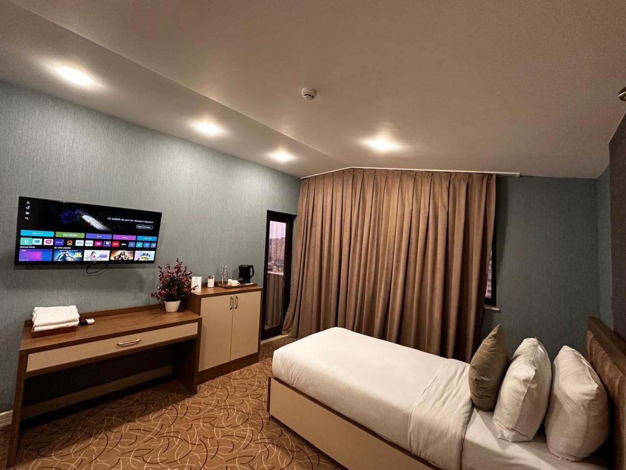 באקו Royal Meridien Hotel מראה חיצוני תמונה