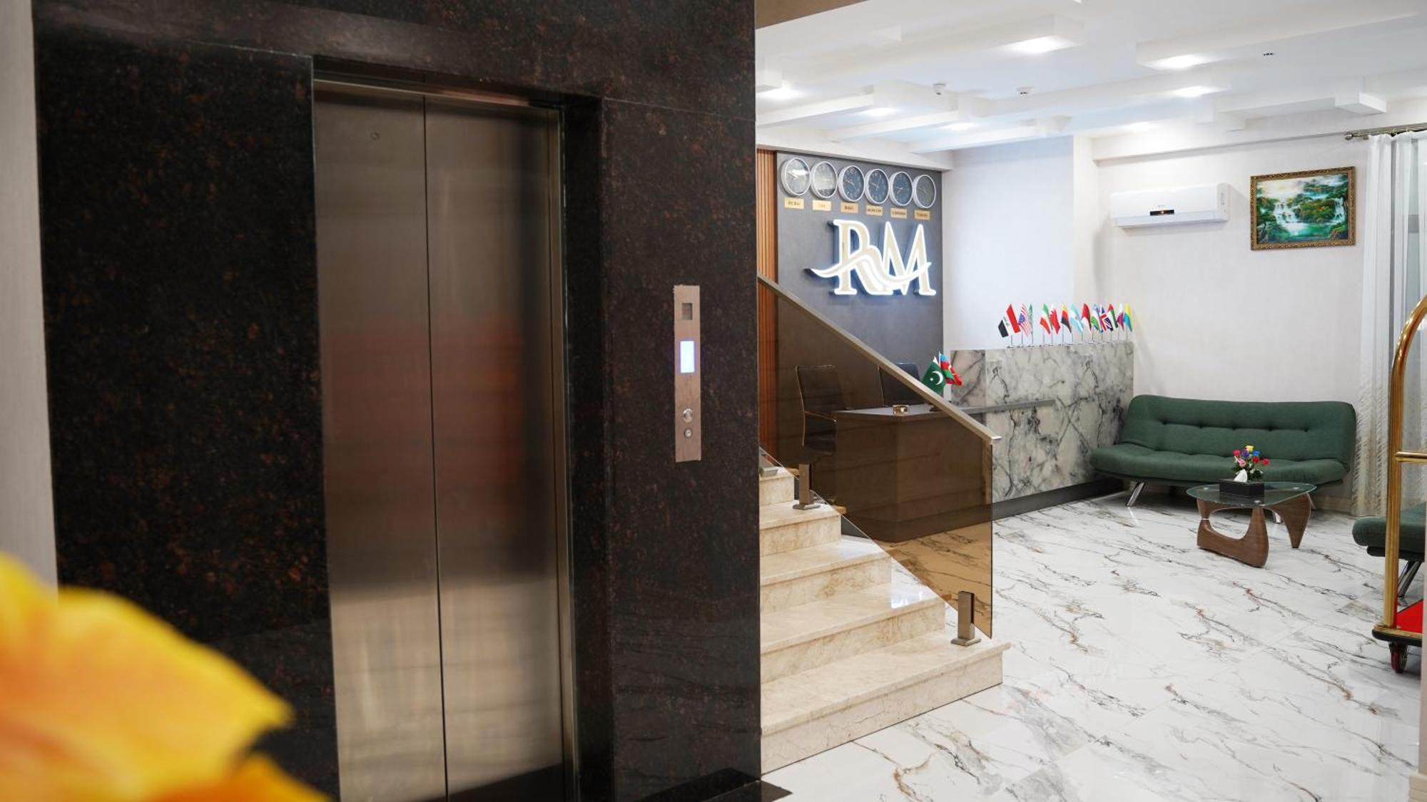 באקו Royal Meridien Hotel מראה חיצוני תמונה